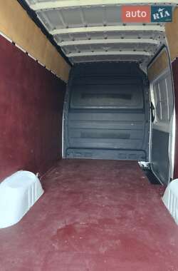 Вантажний фургон Mercedes-Benz Sprinter 2013 в 