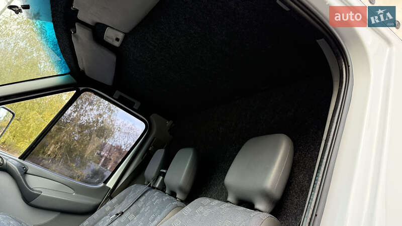 Грузовой фургон Mercedes-Benz Sprinter 2005 в Желтых Водах фото 12 Грузовой фургон Mercedes-Benz Sprinter 2005 в Желтых Водах