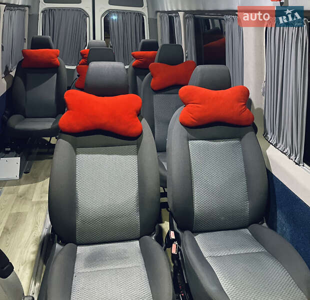 Микроавтобус Mercedes-Benz Sprinter 2010 в Кривом Роге фото 10 Микроавтобус Mercedes-Benz Sprinter 2010 в Кривом Роге