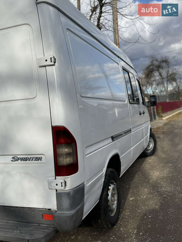 Грузовой фургон Mercedes-Benz Sprinter 2004 в Вижнице фото 4 Грузовой фургон Mercedes-Benz Sprinter 2004 в Вижнице