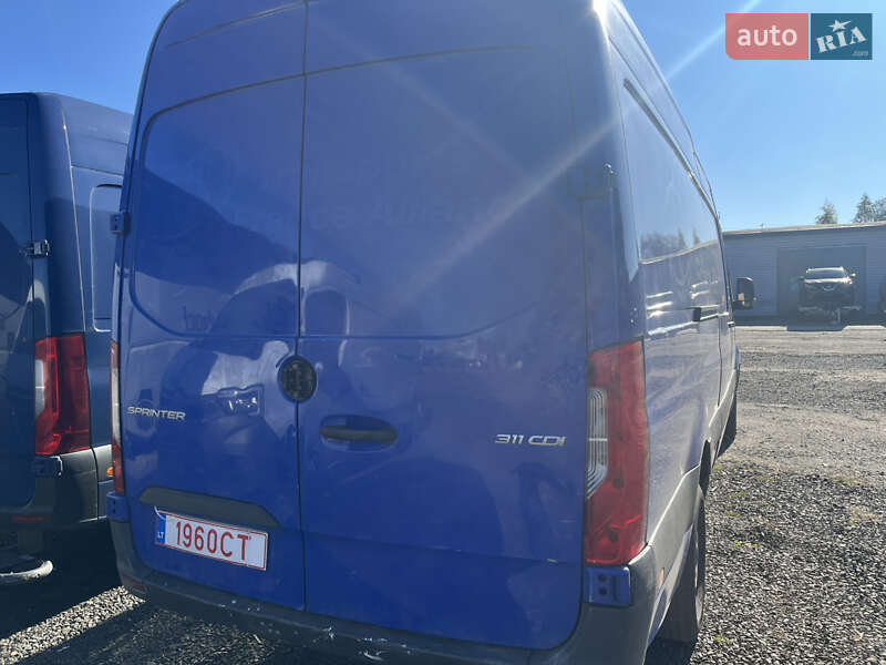 Грузовой фургон Mercedes-Benz Sprinter 2021 в Старой Выжевке