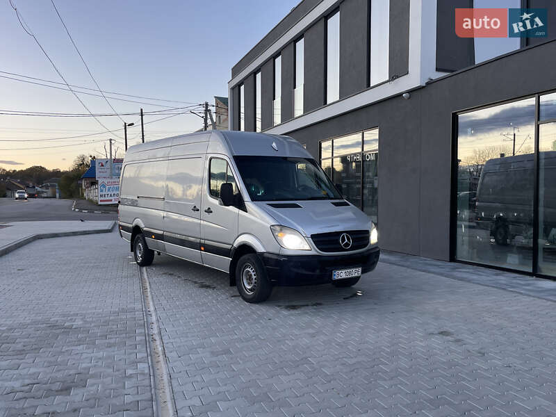 Грузовой фургон Mercedes-Benz Sprinter 2007 в Стрые