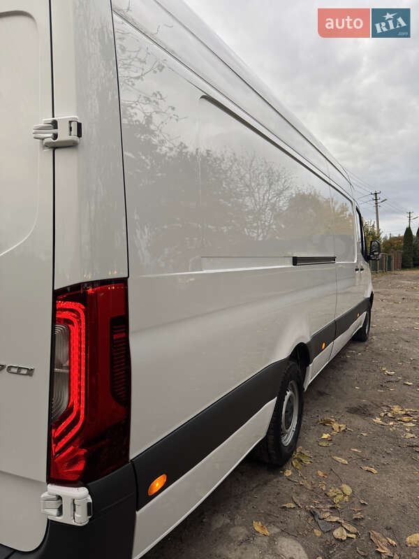 Вантажний фургон Mercedes-Benz Sprinter 2023 в Дубні