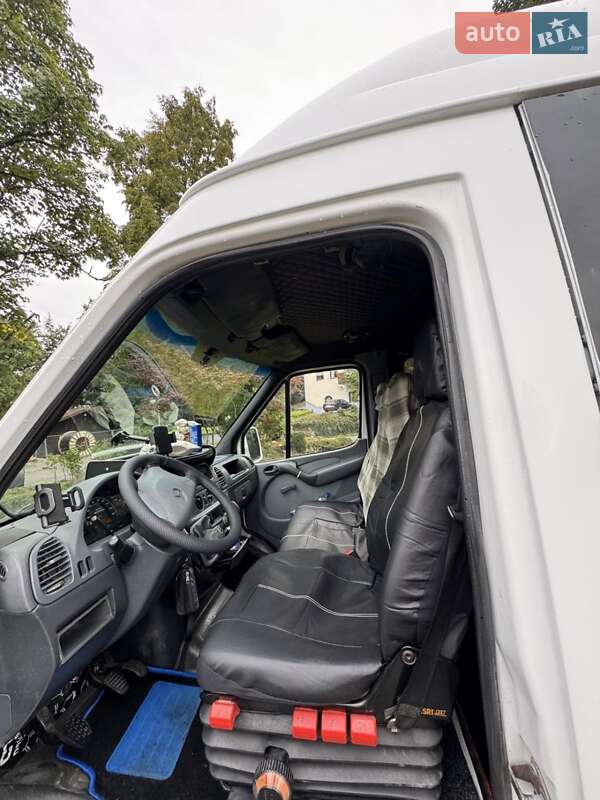 Микроавтобус Mercedes-Benz Sprinter 2000 в Ужгороде фото 12 Микроавтобус Mercedes-Benz Sprinter 2000 в Ужгороде