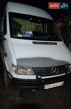 Вантажний фургон Mercedes-Benz Sprinter 1998 в Бершаді