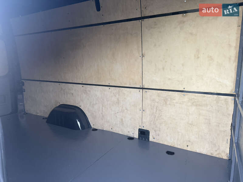 Вантажний фургон Mercedes-Benz Sprinter 2011 в Чернівцях фото 13 Вантажний фургон Mercedes-Benz Sprinter 2011 в Чернівцях