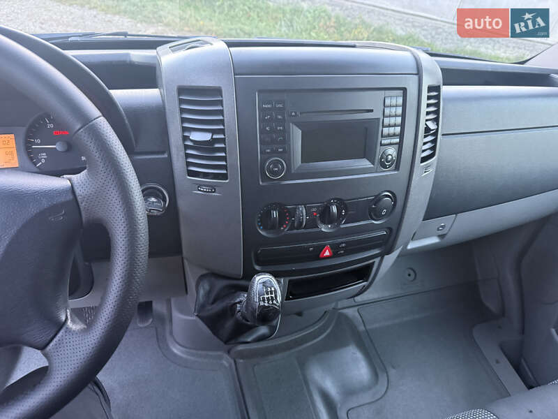 Вантажний фургон Mercedes-Benz Sprinter 2011 в Чернівцях фото 23 Вантажний фургон Mercedes-Benz Sprinter 2011 в Чернівцях