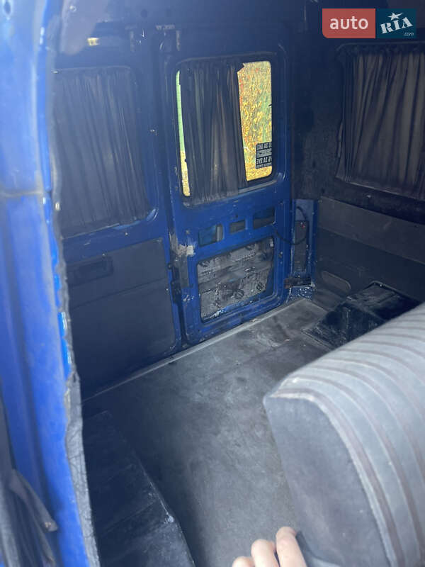 Грузопассажирский фургон Mercedes-Benz Sprinter 2005 в Киеве