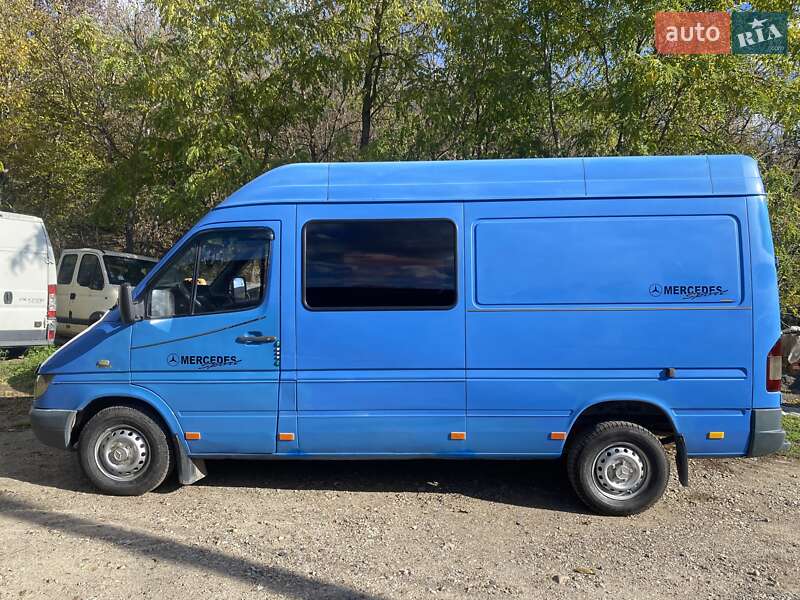 Грузопассажирский фургон Mercedes-Benz Sprinter 2004 в Могилев-Подольске
