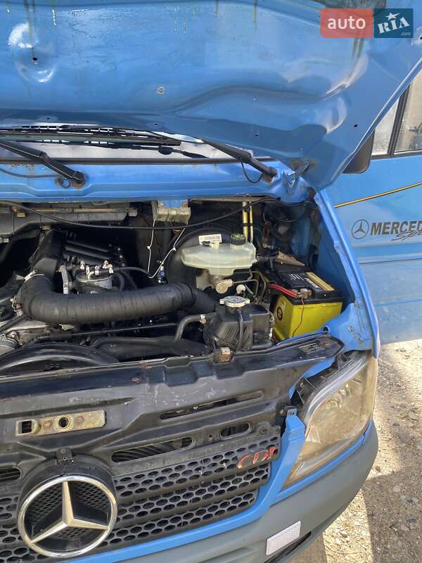 Грузопассажирский фургон Mercedes-Benz Sprinter 2004 в Могилев-Подольске