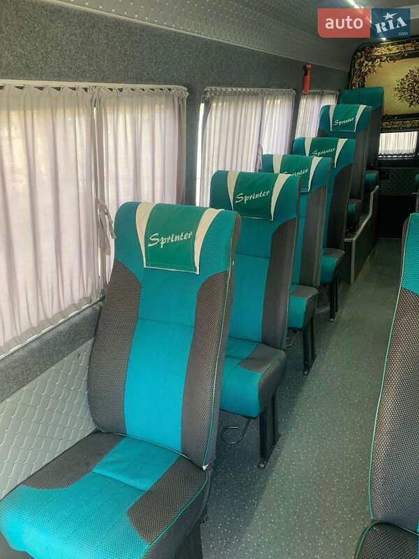 Туристичний / Міжміський автобус Mercedes-Benz Sprinter 2004 в Дубні фото 16 Туристичний / Міжміський автобус Mercedes-Benz Sprinter 2004 в Дубні