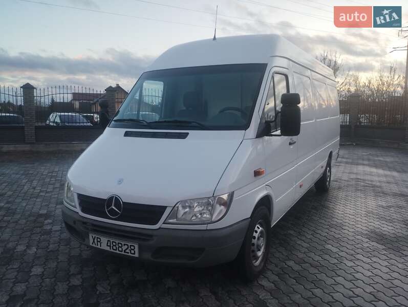 Грузовой фургон Mercedes-Benz Sprinter 2004 в Костополе фото 6 Грузовой фургон Mercedes-Benz Sprinter 2004 в Костополе