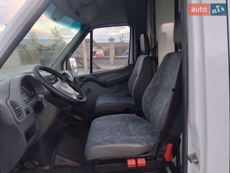 Грузовой фургон Mercedes-Benz Sprinter 2004 в Костополе фото 44 Грузовой фургон Mercedes-Benz Sprinter 2004 в Костополе