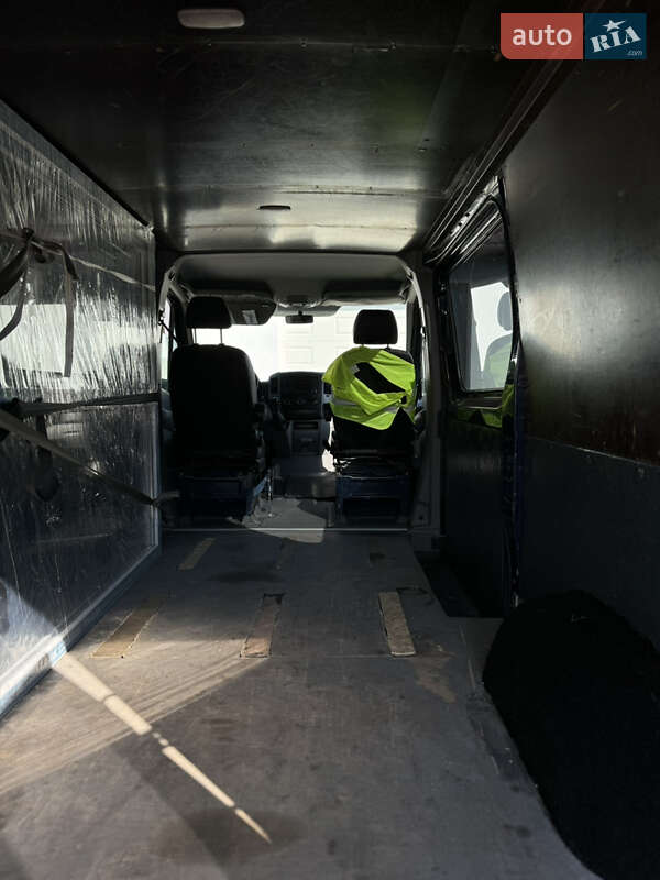 Грузовой фургон Mercedes-Benz Sprinter 2012 в Виноградове фото 8 Грузовой фургон Mercedes-Benz Sprinter 2012 в Виноградове