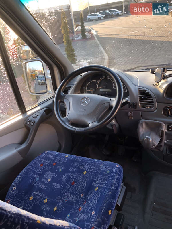 Мікроавтобус Mercedes-Benz Sprinter 2005 в Луцьку фото 14 Мікроавтобус Mercedes-Benz Sprinter 2005 в Луцьку
