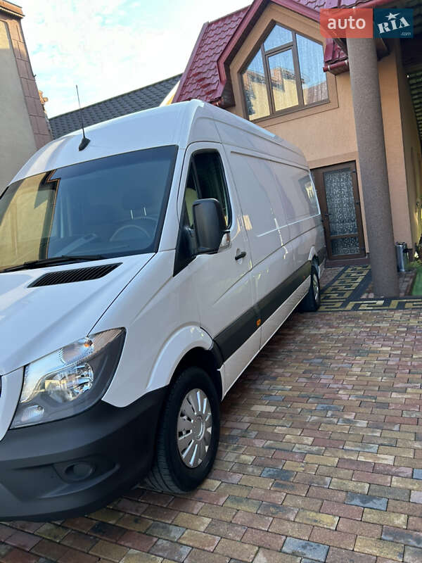 Вантажний фургон Mercedes-Benz Sprinter 2018 в Тячеві