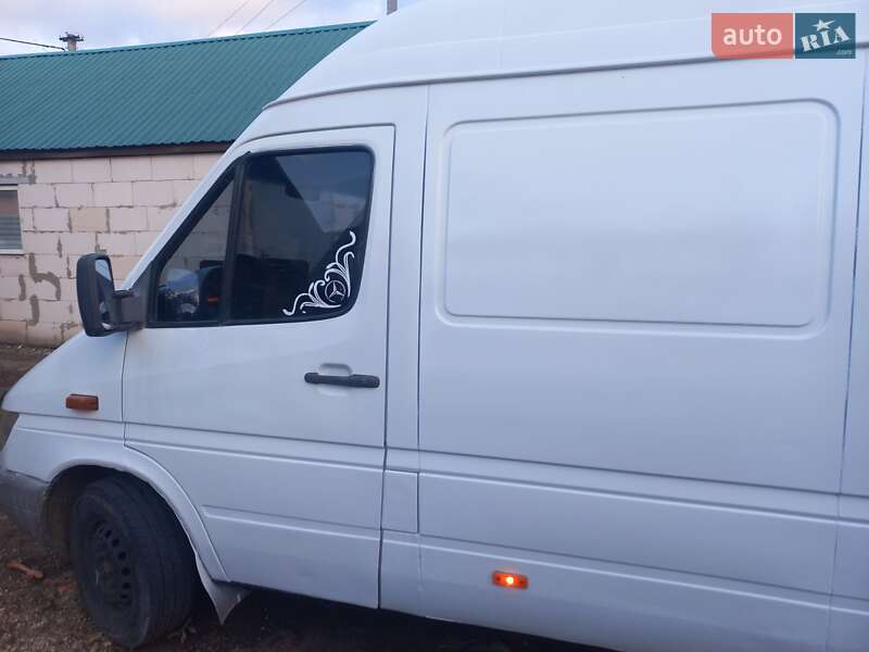 Мікроавтобус вантажний (до 3,5т) Mercedes-Benz Sprinter 2005 в Дніпрі
