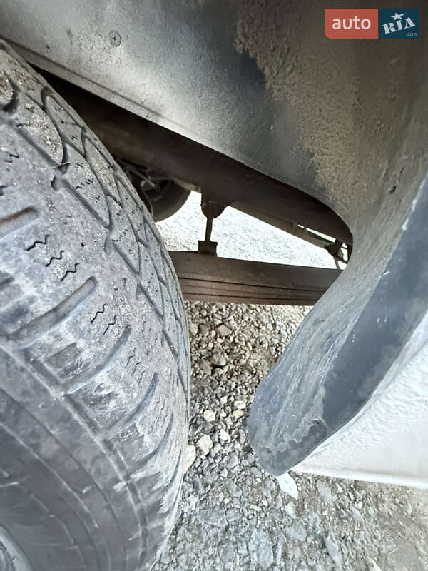 Грузопассажирский фургон Mercedes-Benz Sprinter 2001 в Хмельницком фото 16 Грузопассажирский фургон Mercedes-Benz Sprinter 2001 в Хмельницком