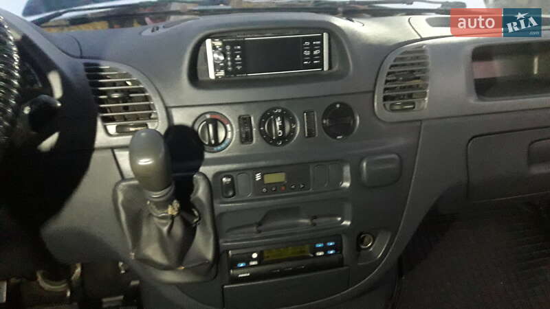 Грузовой фургон Mercedes-Benz Sprinter 2005 в Магдалиновке фото 12 Грузовой фургон Mercedes-Benz Sprinter 2005 в Магдалиновке