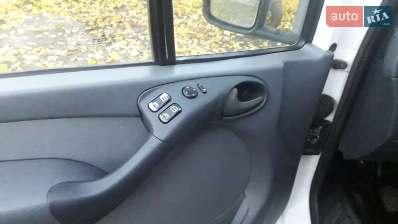 Грузовой фургон Mercedes-Benz Sprinter 2005 в Магдалиновке фото 10 Грузовой фургон Mercedes-Benz Sprinter 2005 в Магдалиновке