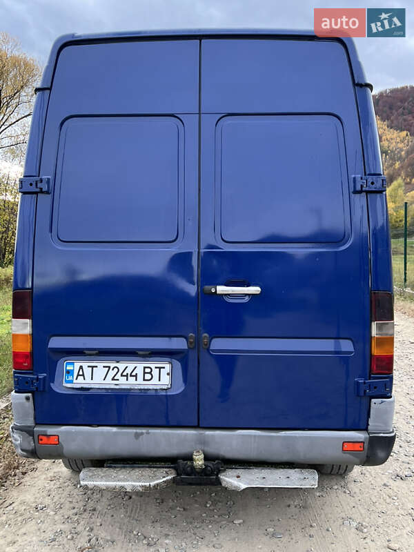 Грузовой фургон Mercedes-Benz Sprinter 1997 в Кутах