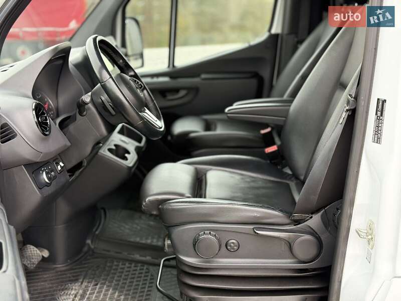 Микроавтобус Mercedes-Benz Sprinter 2021 в Черновцах фото 49 Микроавтобус Mercedes-Benz Sprinter 2021 в Черновцах
