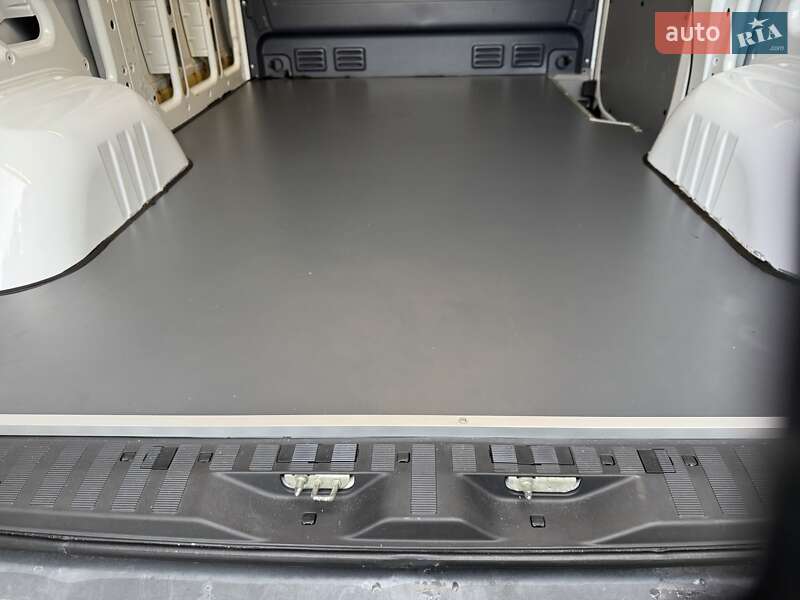 Грузовой фургон Mercedes-Benz Sprinter 2014 в Броварах