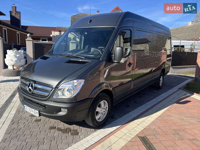 Mercedes-Benz Sprinter 2012