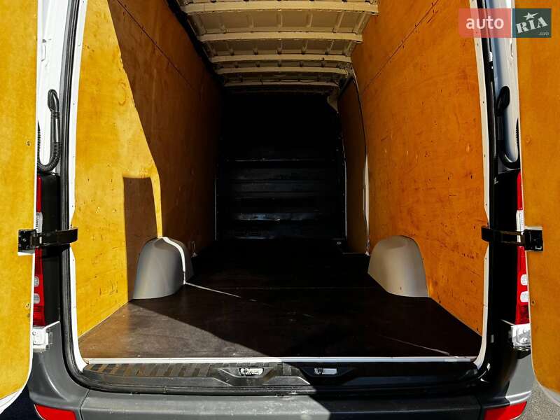 Вантажний фургон Mercedes-Benz Sprinter 2016 в Вінниці