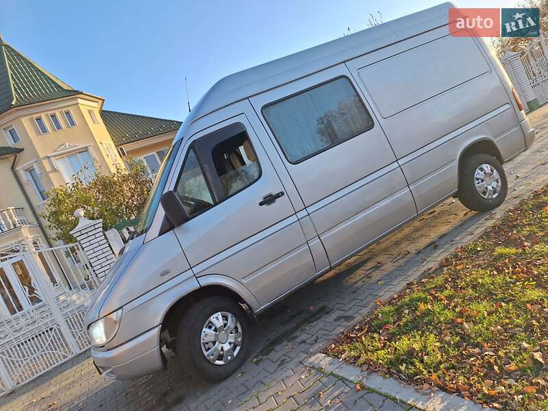 Mercedes-Benz Sprinter 2004 Mercedes-Benz Sprinter 2004