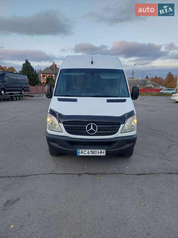 Микроавтобус Mercedes-Benz Sprinter 2011 в Луцке фото Микроавтобус Mercedes-Benz Sprinter 2011 в Луцке