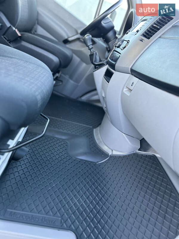 Вантажний фургон Mercedes-Benz Sprinter 2018 в Стрию
