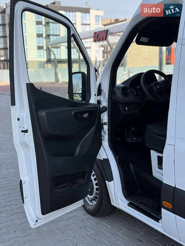 Вантажний фургон Mercedes-Benz Sprinter 2020 в Рівному фото 16 Вантажний фургон Mercedes-Benz Sprinter 2020 в Рівному