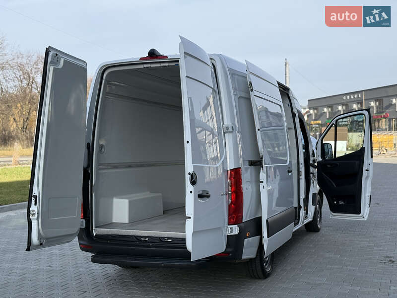 Вантажний фургон Mercedes-Benz Sprinter 2020 в Рівному фото 41 Вантажний фургон Mercedes-Benz Sprinter 2020 в Рівному