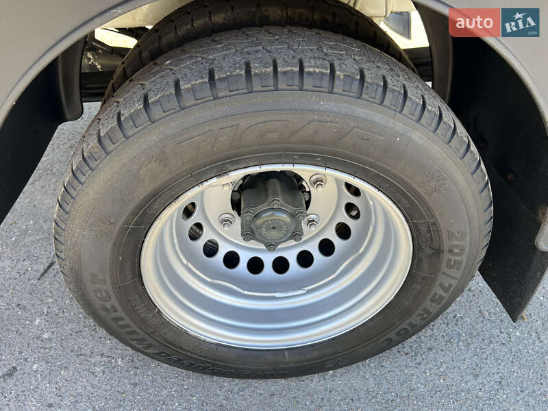 Вантажний фургон Mercedes-Benz Sprinter 2020 в Дубні