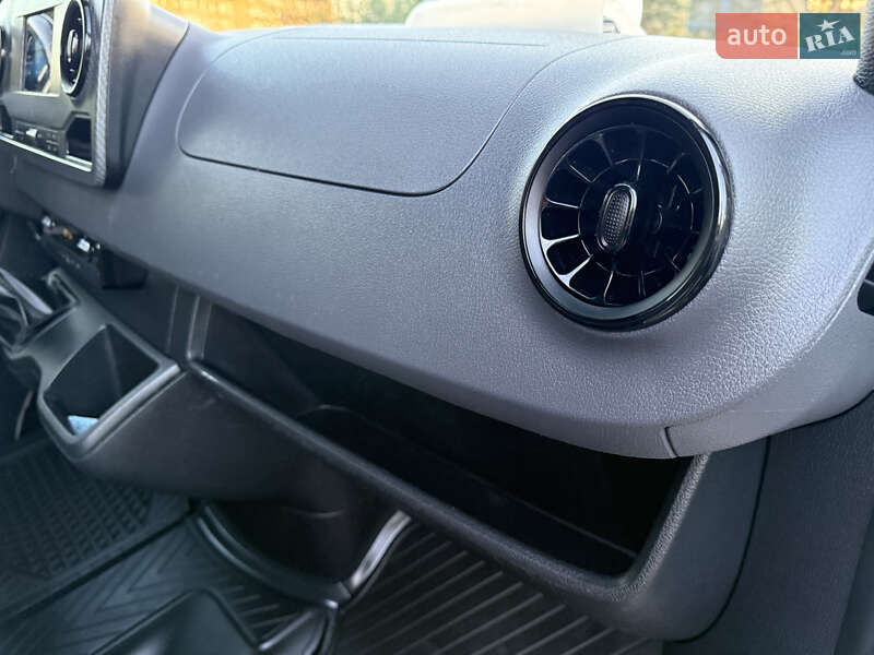 Вантажний фургон Mercedes-Benz Sprinter 2020 в Дубні фото 69 Вантажний фургон Mercedes-Benz Sprinter 2020 в Дубні