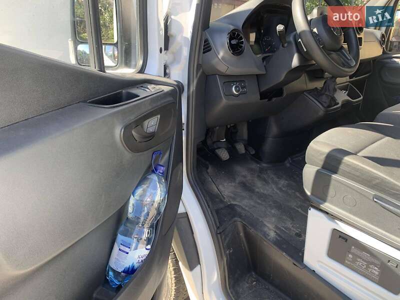 Грузовой фургон Mercedes-Benz Sprinter 2023 в Львове