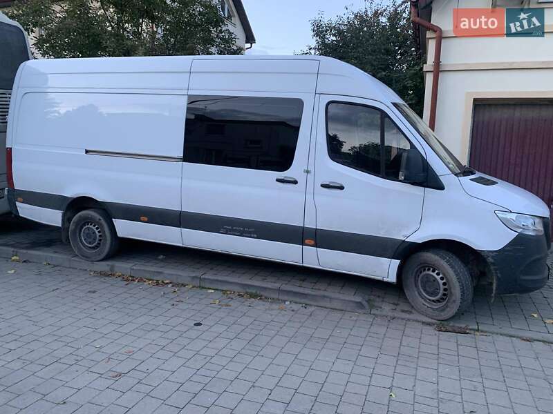 Грузовой фургон Mercedes-Benz Sprinter 2023 в Львове