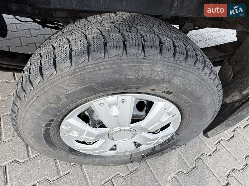 Грузопассажирский фургон Mercedes-Benz Sprinter 2003 в Хмельницком фото 14 Грузопассажирский фургон Mercedes-Benz Sprinter 2003 в Хмельницком