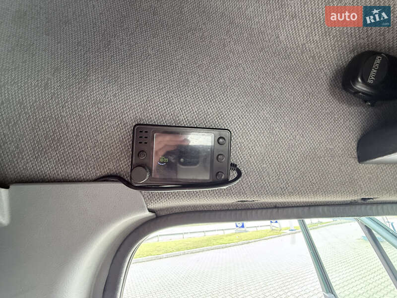 Грузопассажирский фургон Mercedes-Benz Sprinter 2003 в Хмельницком фото 26 Грузопассажирский фургон Mercedes-Benz Sprinter 2003 в Хмельницком