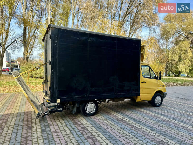 Грузовой фургон Mercedes-Benz Sprinter 2006 в Черновцах