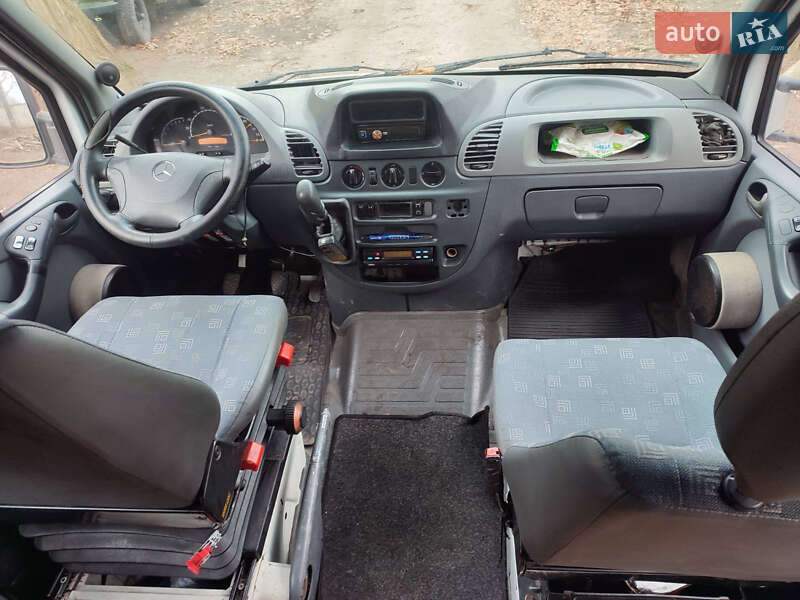 Евакуатор Mercedes-Benz Sprinter 2004 в Чернігові