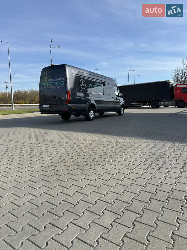 Грузовой фургон Mercedes-Benz Sprinter 2021 в Черновцах