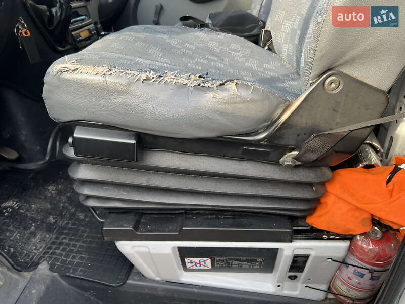 Эвакуатор Mercedes-Benz Sprinter 2003 в Коломые