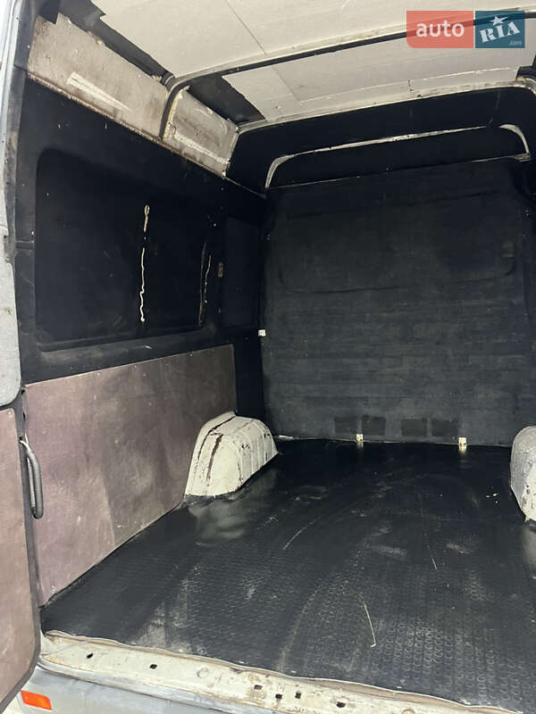 Мінівен Mercedes-Benz Sprinter 2005 в Нововолинську фото 36 Мінівен Mercedes-Benz Sprinter 2005 в Нововолинську