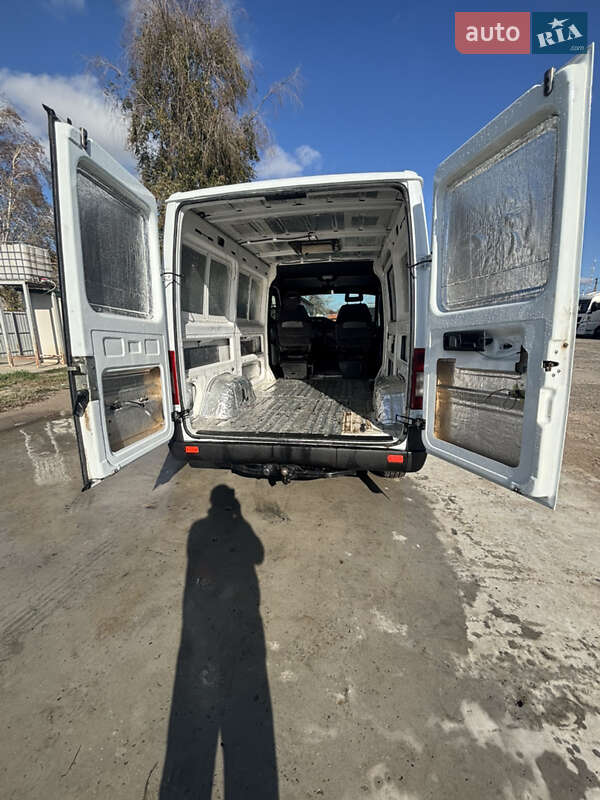 Микроавтобус грузовой (до 3,5т) Mercedes-Benz Sprinter 1998 в Одессе фото 15 Микроавтобус грузовой (до 3,5т) Mercedes-Benz Sprinter 1998 в Одессе