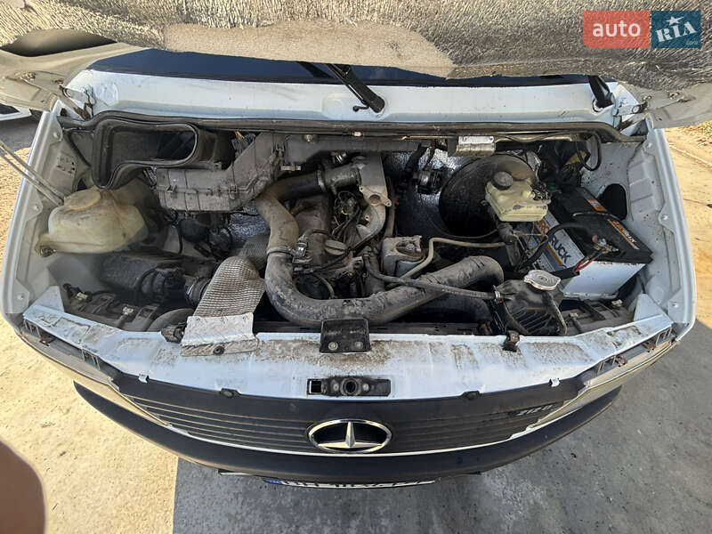 Микроавтобус грузовой (до 3,5т) Mercedes-Benz Sprinter 1998 в Одессе фото 17 Микроавтобус грузовой (до 3,5т) Mercedes-Benz Sprinter 1998 в Одессе