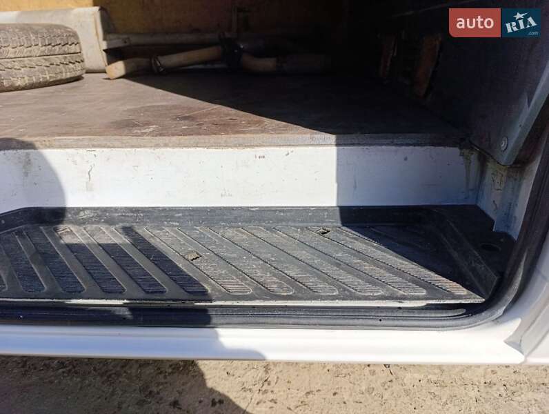 Вантажний фургон Mercedes-Benz Sprinter 2005 в Львові