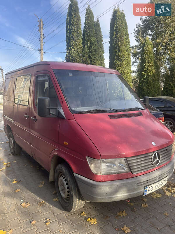 Вантажний фургон Mercedes-Benz Sprinter 1999 в Чернівцях фото 6 Вантажний фургон Mercedes-Benz Sprinter 1999 в Чернівцях
