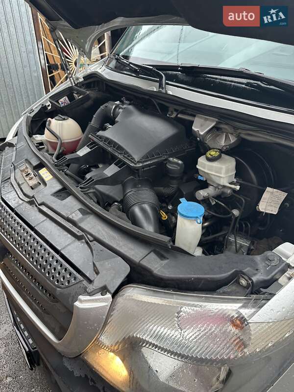 Вантажний фургон Mercedes-Benz Sprinter 2014 в Житомирі